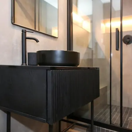 De Caractere Aux Portes Du Marais - 4p Parigi